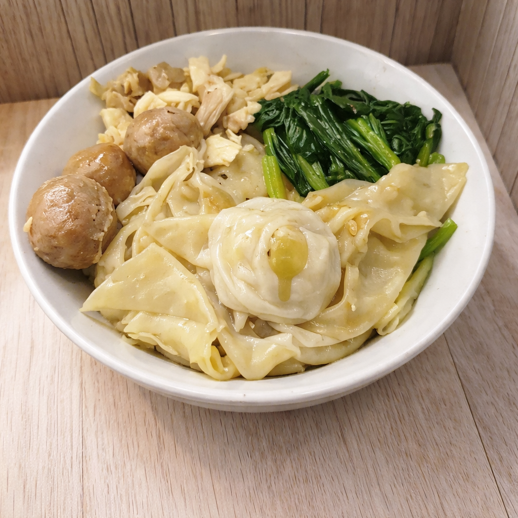 Kwetiau Ayam Baso & Pangsit Rebus Regular