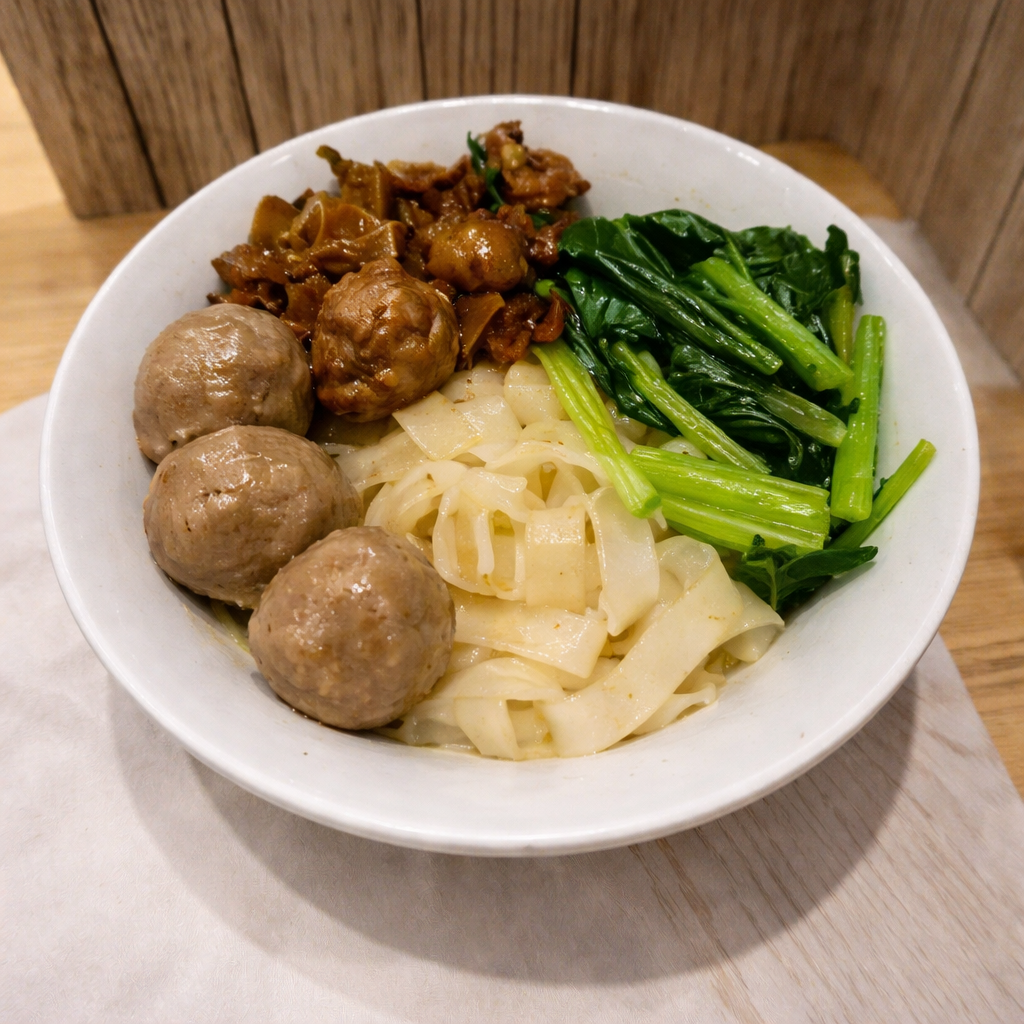 Kwetiau Ayam Jamur Baso Regular
